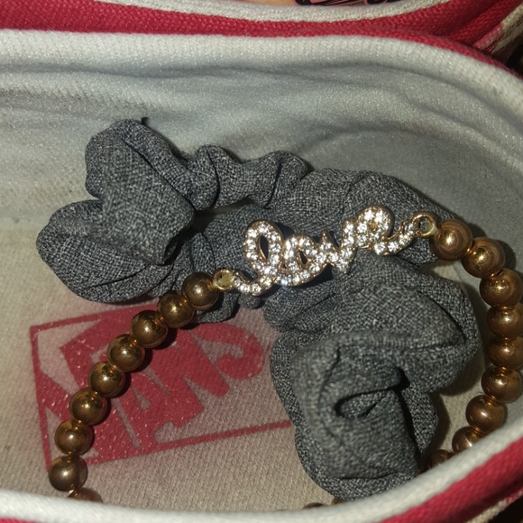 Trading - Picture 4 of 5